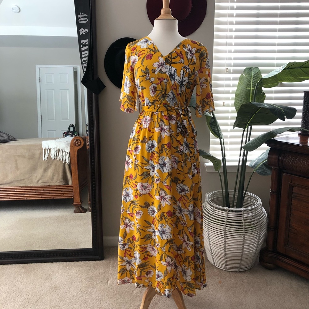 Floral Faux Wrap Midi Dress